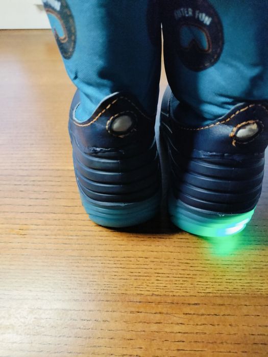 Черевики зимові на хлопчика не промокають!