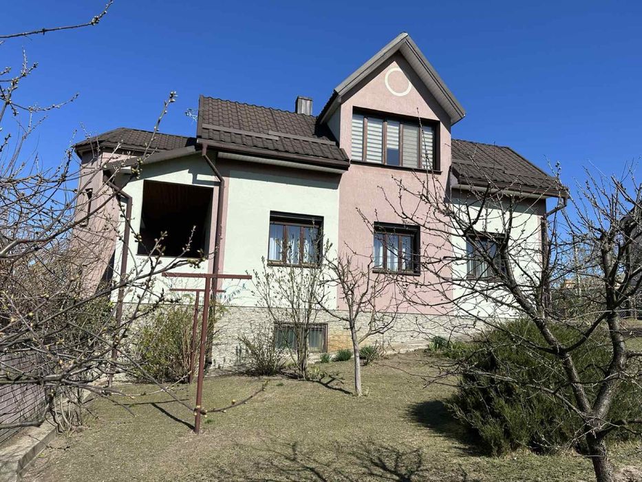 Будинок. Карпилівка. Басейн. Газове і твердопаливне опалення