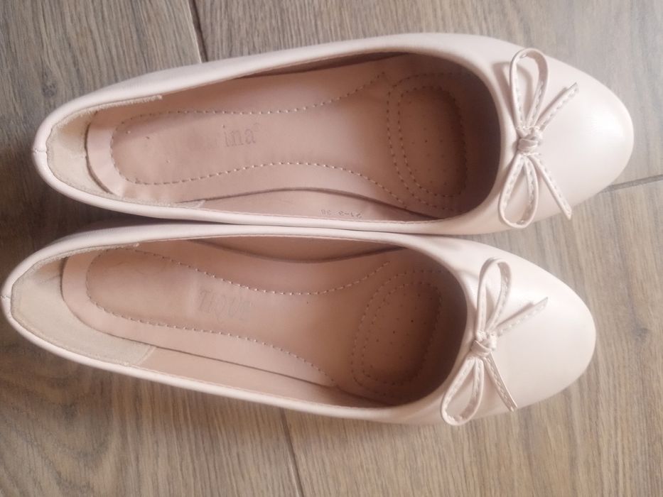 Baleriny 36 beżowe mieciutkie