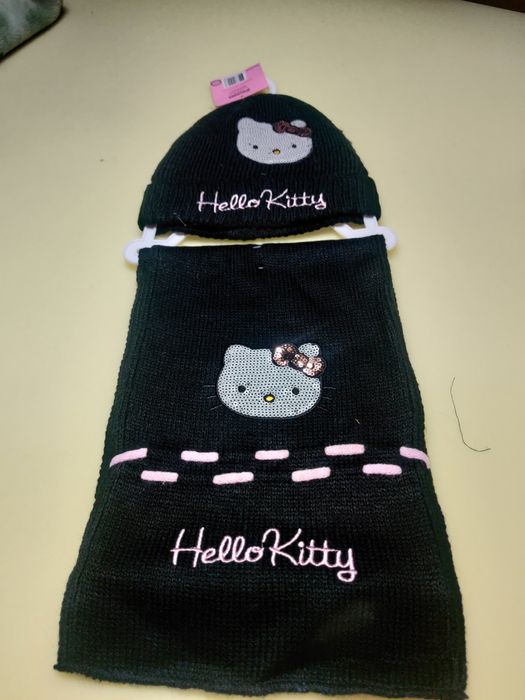 Gorro e cachecol hello Kitty