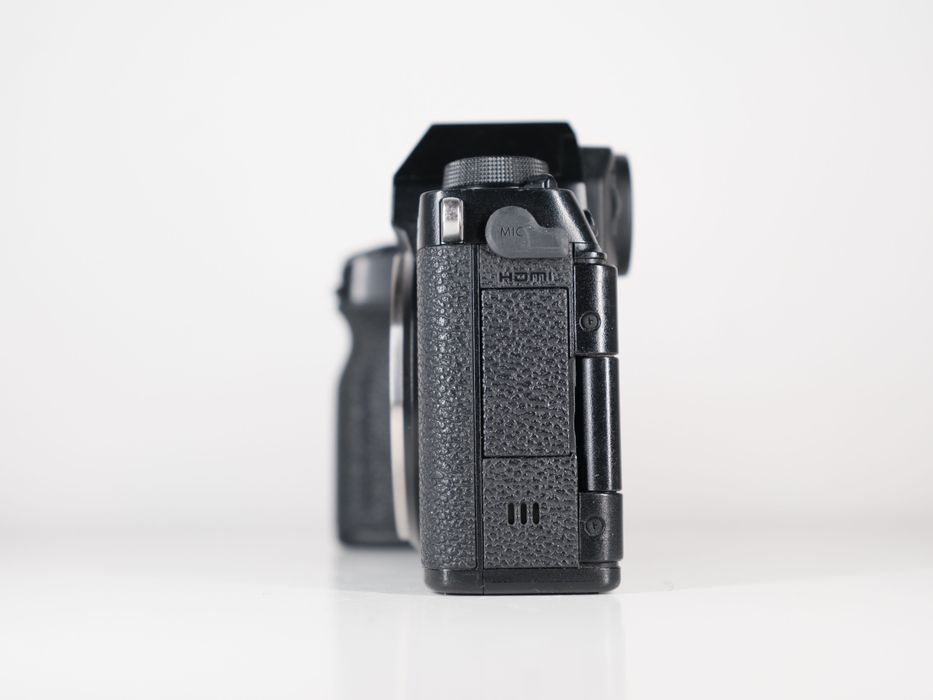 fujifilm x10 - купити фототехніку, відеотехніку - Ціна на OLX.ua