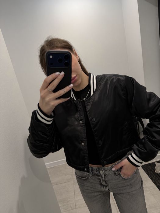 Весняні куртки/ бомбери