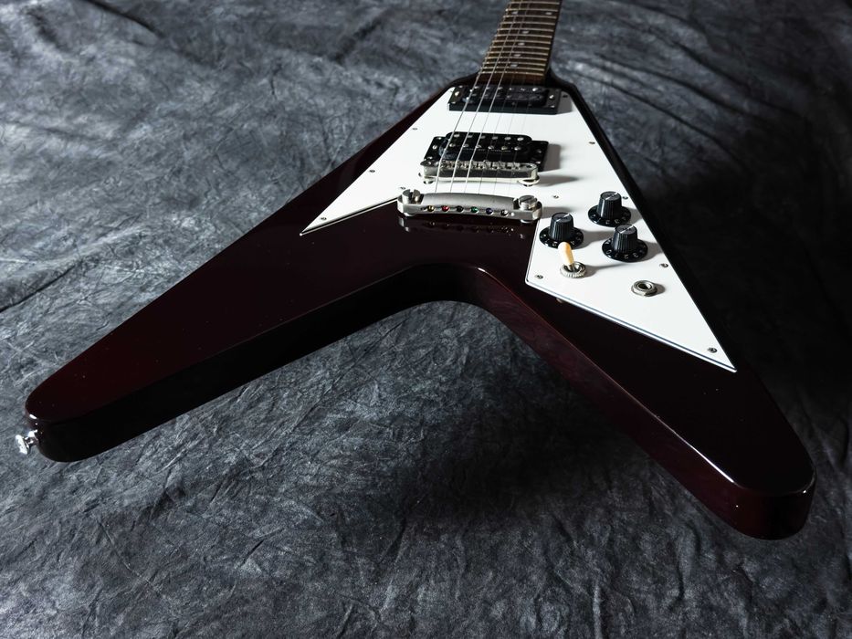 ESP Edwards E-FV-120D Flying V Cherry 2013