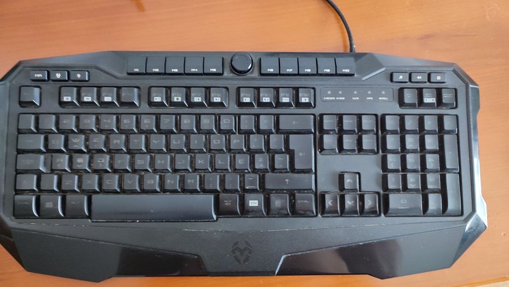 Teclado gaming krom khalon
