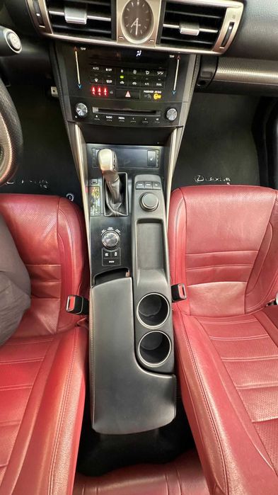 Lexus IS300h F Sport 2014