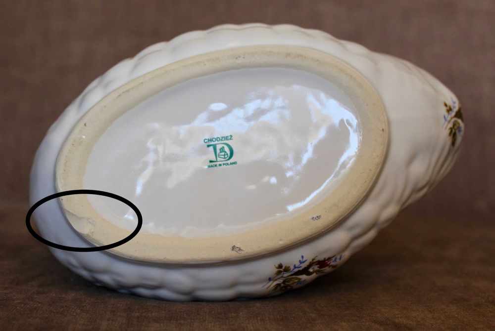 duży łabędź z porcelany * Chodzież