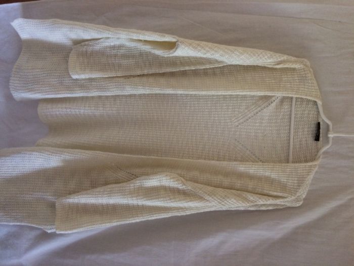 Sweter ecru z wełny