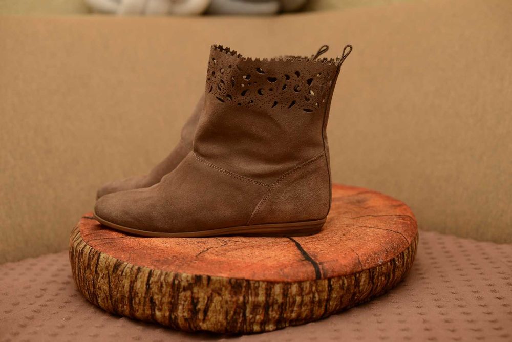 Полусапожки замшевые Luciano Carvari оригинал р37