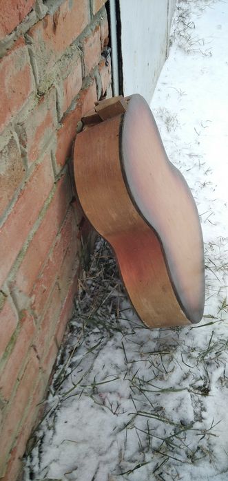 Акустическая гитара 6-струнная