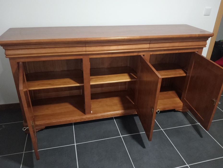 Vendo móvel aparador