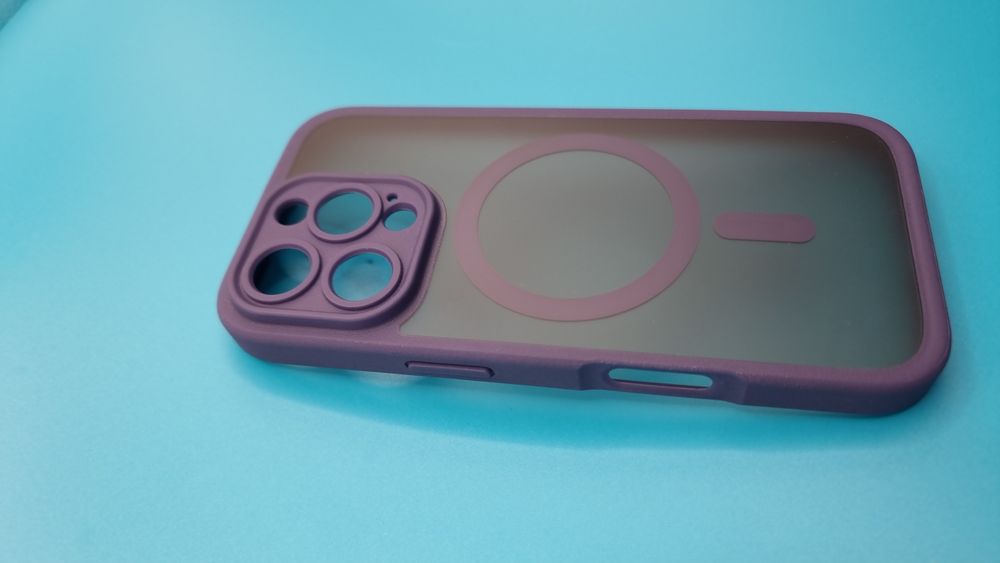 Etui do iPhone 16 Pro MagSafe - ciemnofioletowe