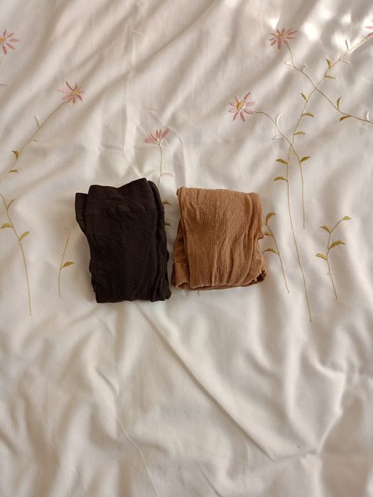 Damskie używane rajstopy.