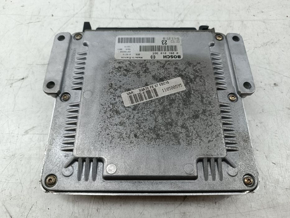 Centralina de Motor - CITROËN C5 I (DC_) | 01 - 05