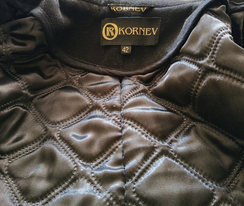 Пальто жіноче демісезонне