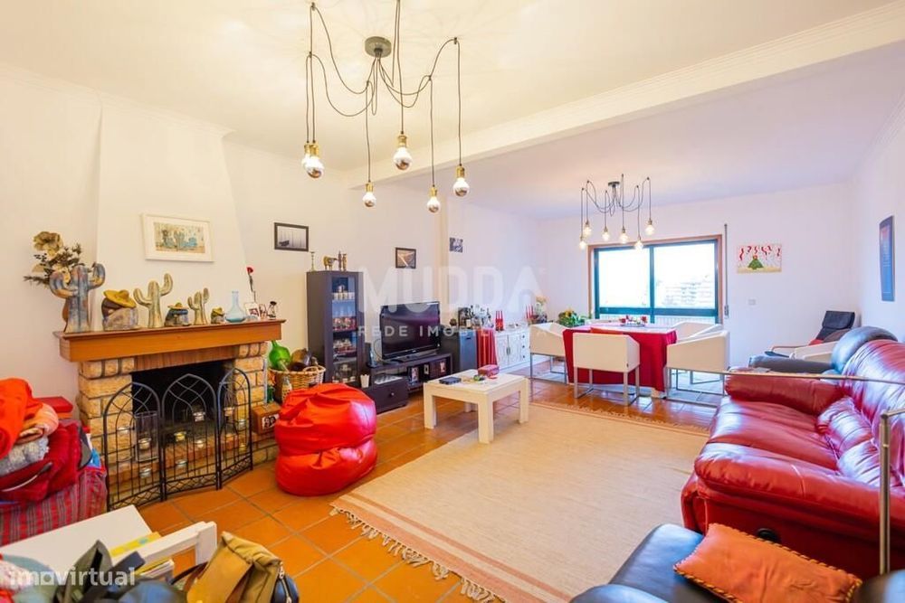 Apartamento T3 no centro de Oliveira de Azeméis — Oliveira De Azeméis, Santiago De Riba-Ul, Ul, Macinhata Da Seixa E Madail, Aveiro