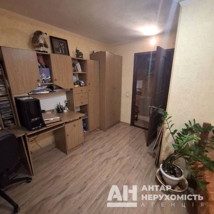 Продається 3-к квартира в Кропивницькому , р-н Пʼять пʼять (Гагаріна).