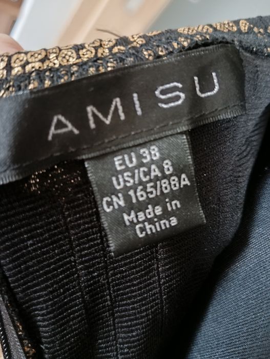 Sukienka mini bez ramion