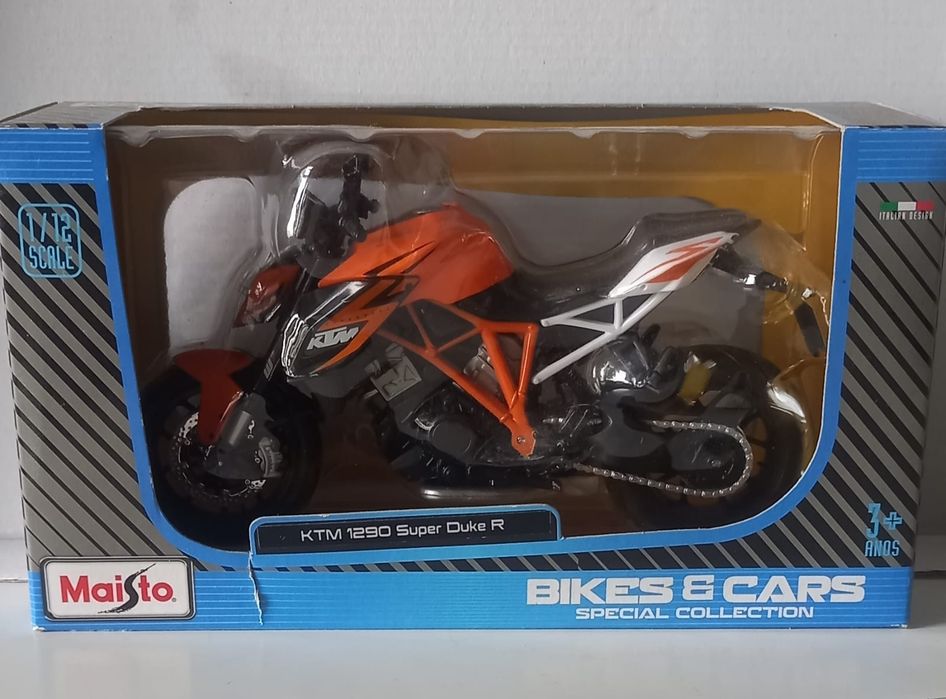 Ktm 1290 super Duke R escala 1:12