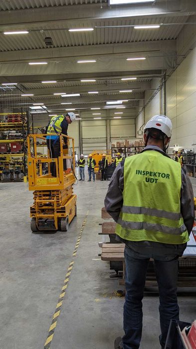 Szkolenia i egzaminy UDT oraz IMBiGS – Zdobądź uprawnienia!