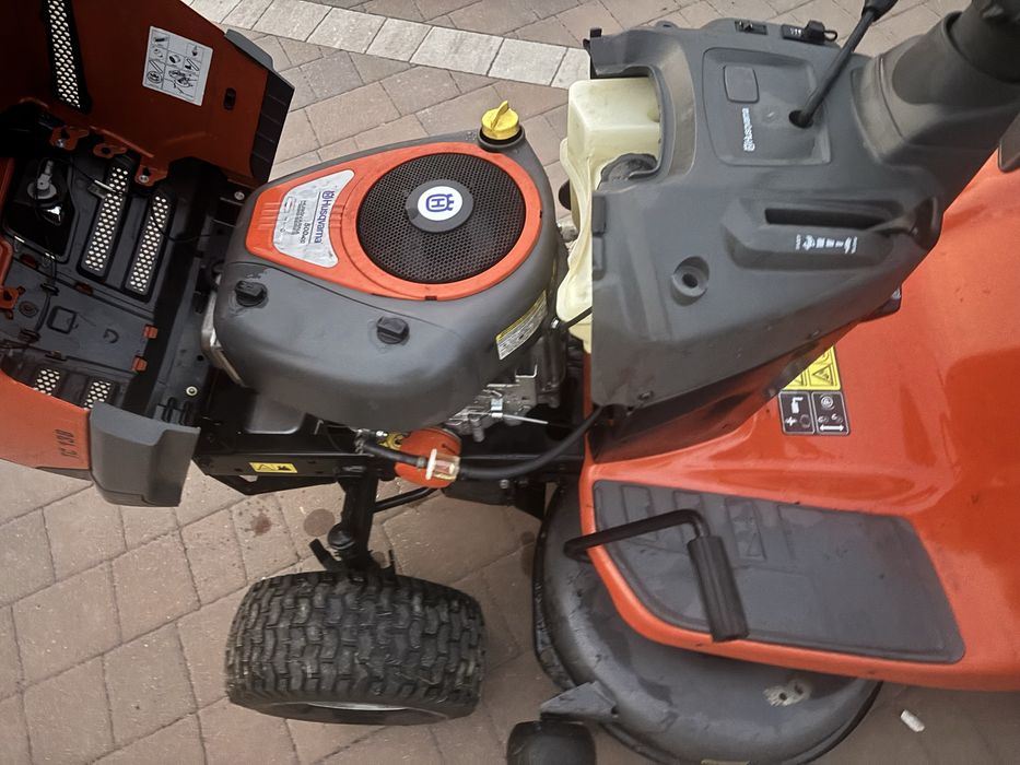 Kosiarka traktorek Husqvarna TC138 briggs 2018r