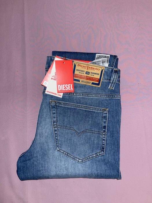 Wyprzedaż spodnie męskie Diesel.