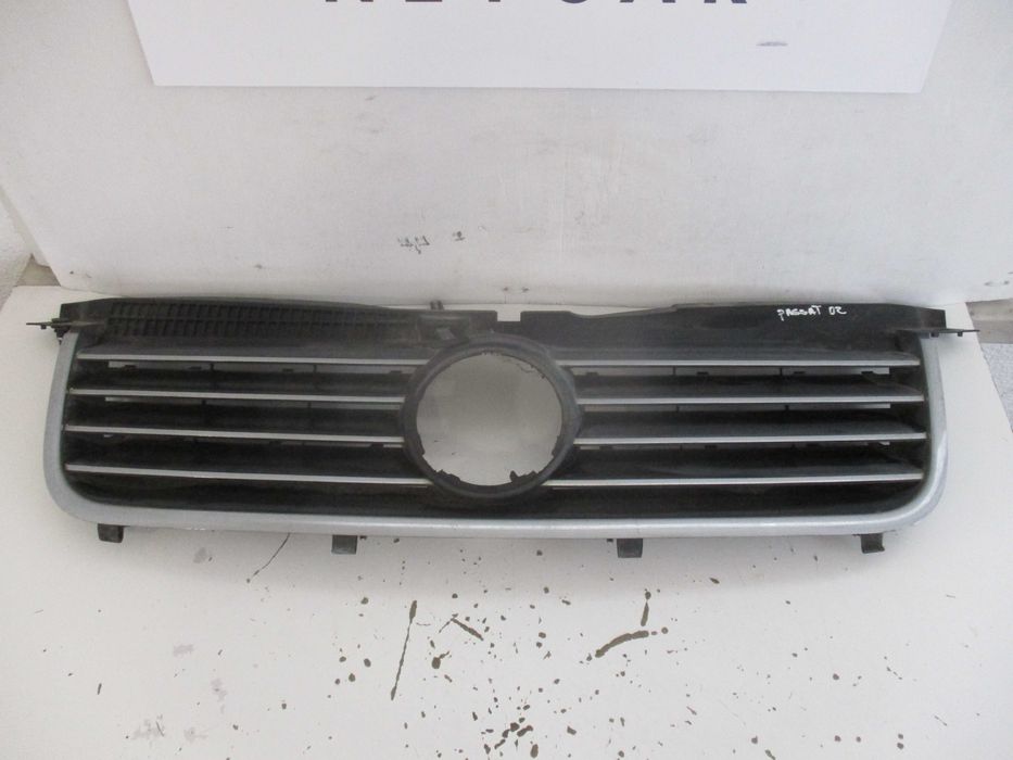 grelha vw passat 2002