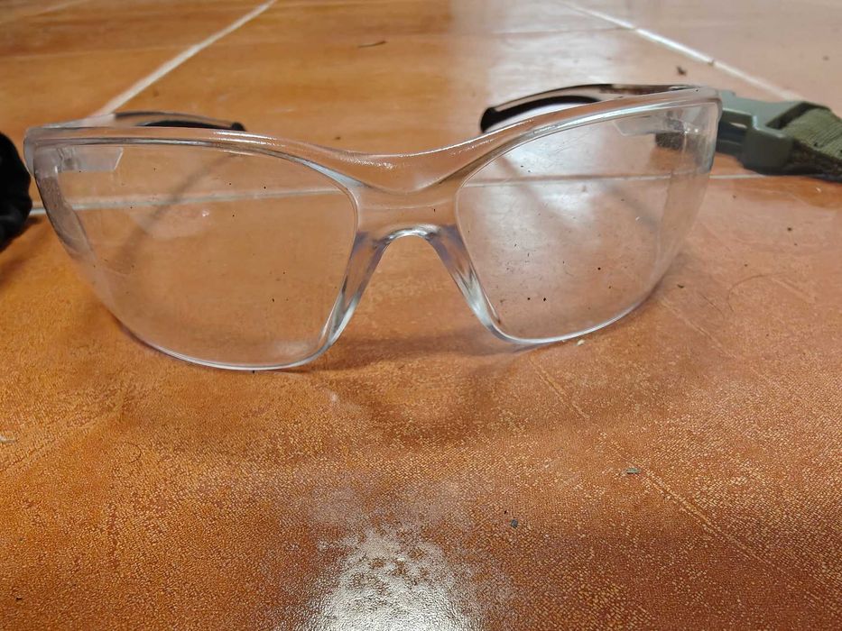 Vendo Material "Sling, Luvas, Dump Mag, Carregadores ver fotos..."