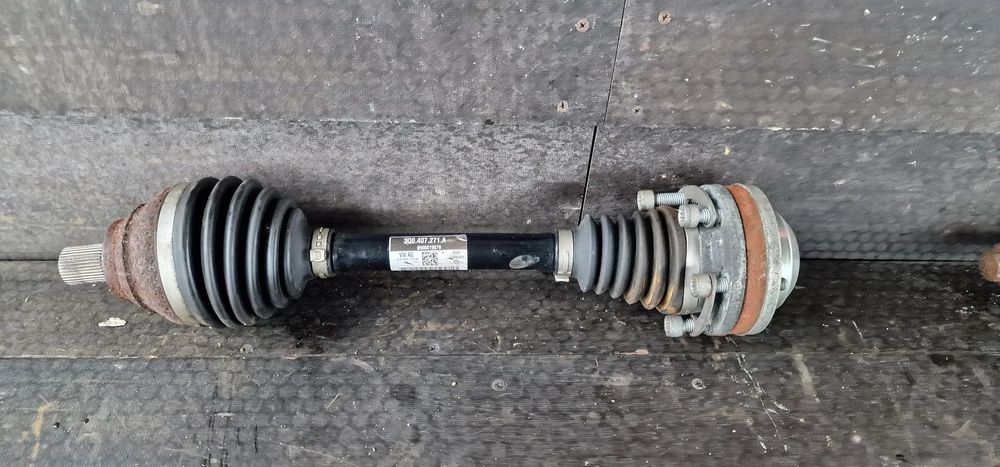 PÓŁOŚ LEWA 3Q0407271A VW PASSAT B8 SKODA Karoq 2.0TDI 4X4