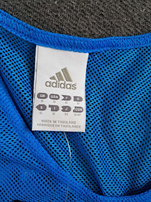 Манішка тренувальна adidas синя