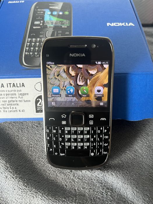 Nokia E6-00 - Black - Odblokowany