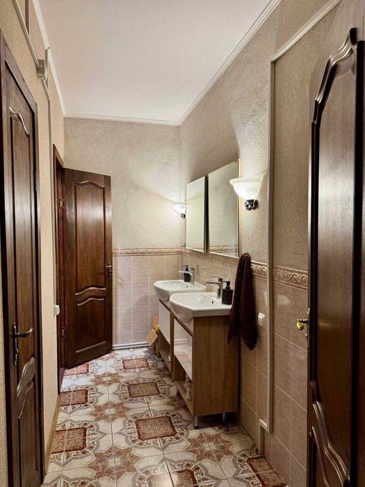 Шикарний будинок з підвалом та автономністю Морозівка Бориспіль