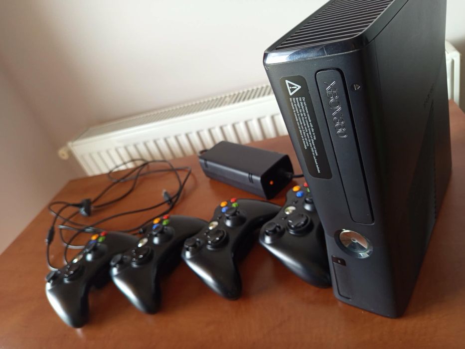 Xbox 360 + sharp 32 ^^