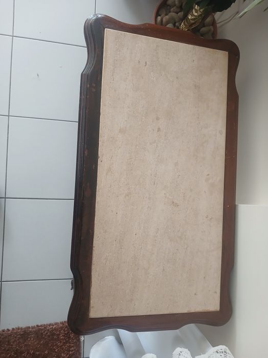 Mesa de centro com pedra mármore