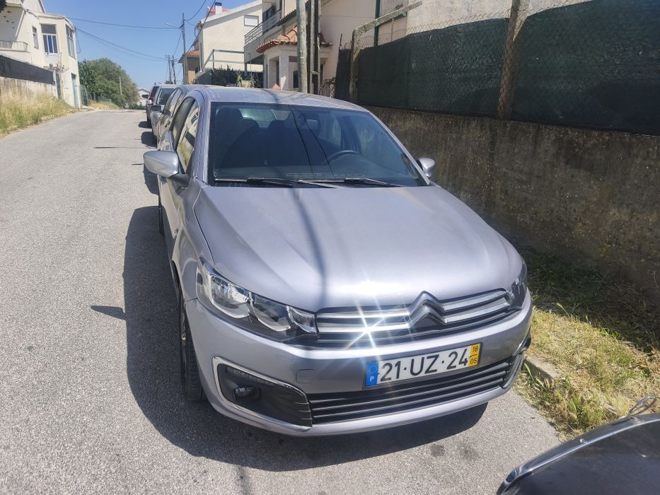 Citroen c-elysee com 54 mil klm