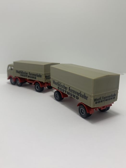 Mercedes Benz LP 333 da Brekina escala 1/87