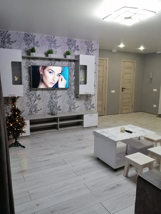 Здається  2 кімнатна VIP квартира ,подобово та погодинно