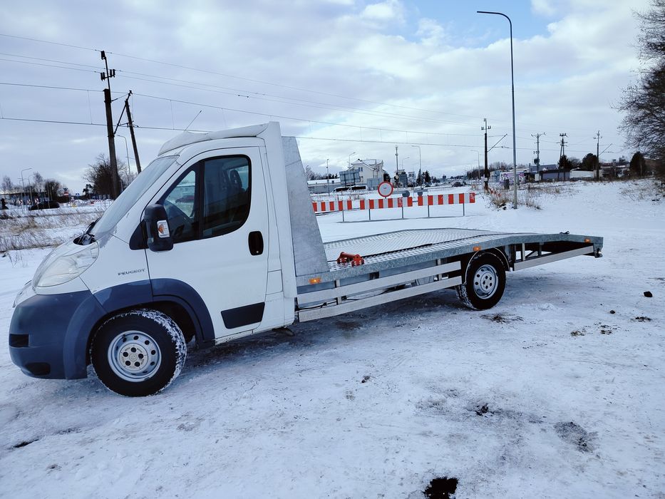 Laweta Transport Pomoc Drogowa Autolaweta Koszalin Holowanie