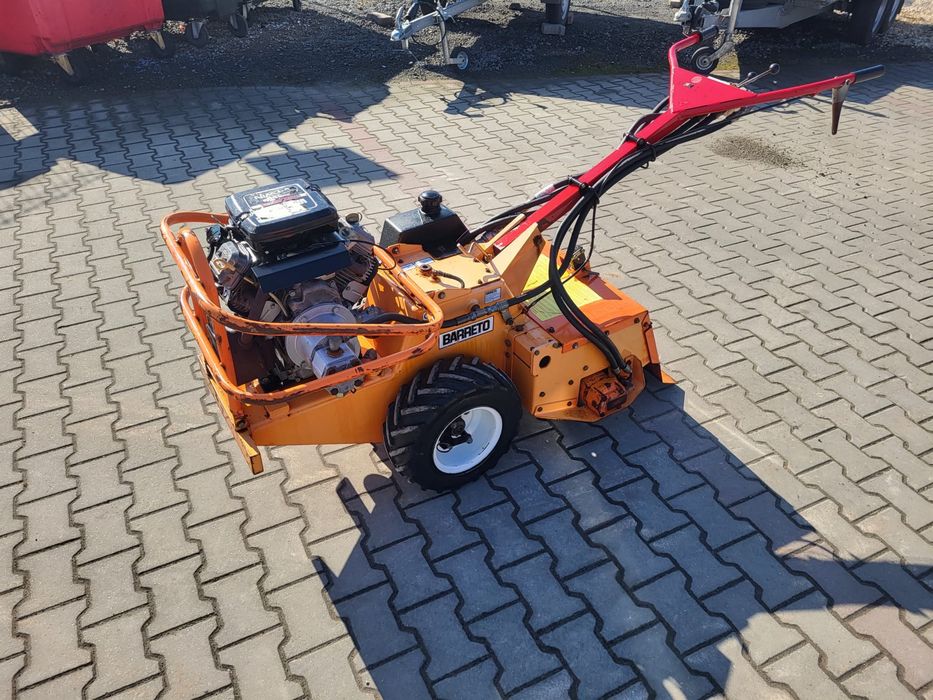 Glebobryzarka hydrauliczna BARRETO BARETTO 1420B