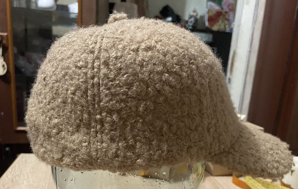 Стильна шапка капелюх кепка