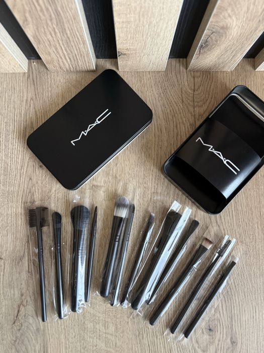 Брендові аксесуари оригінал