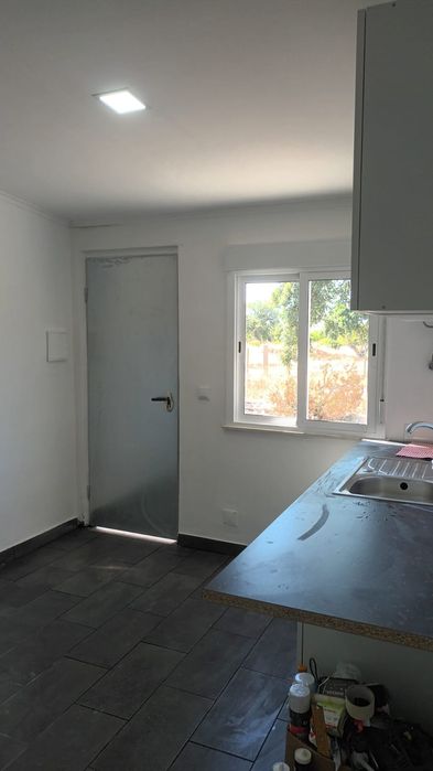 Alugase T1 Quinta do anjo Quinta do Anjo • OLX Portugal