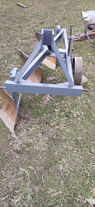 Продам плуг 3 на 30