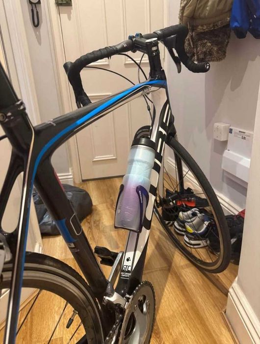 Cube Agree full carbono