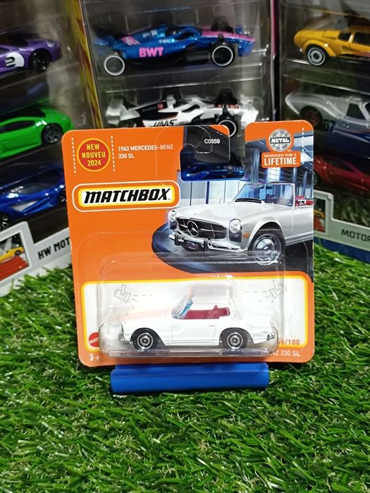 Matchbox 1963 Mercedes-Benz 230 SL