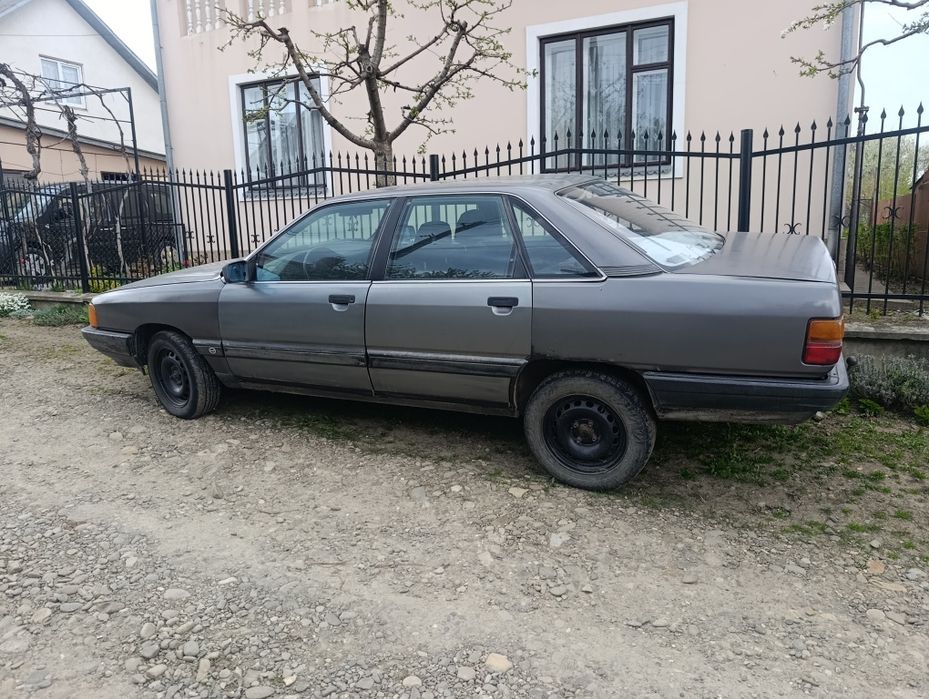 Авто Audi 100  2.0 бензин  з документами