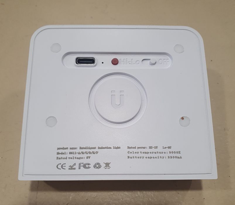 Luz de presença led 3000K com sensor de movimento ,magnético
