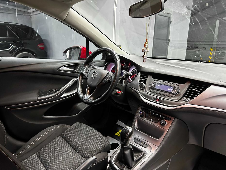 Opel Astra 2016