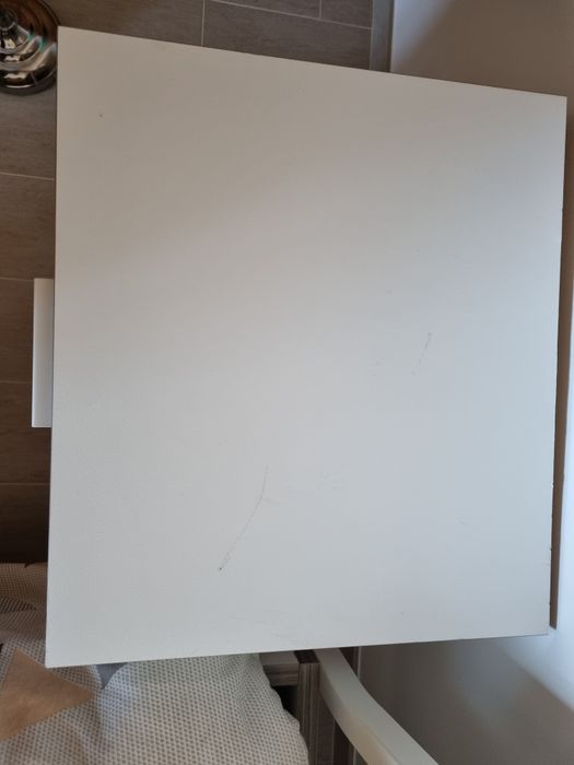 Cama ikea + colchão + 2 mesas cabeceira