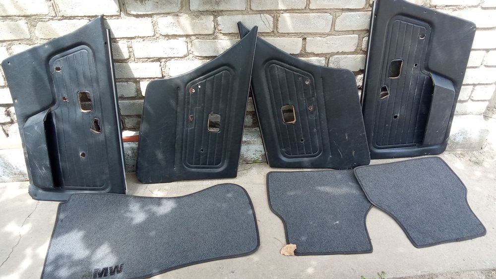 Продам різні деталі BMW e30