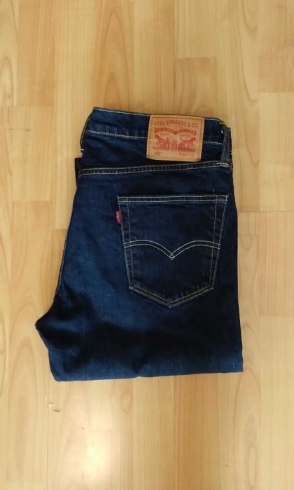 Класичні, прямі джинси Levi's. Оригінал